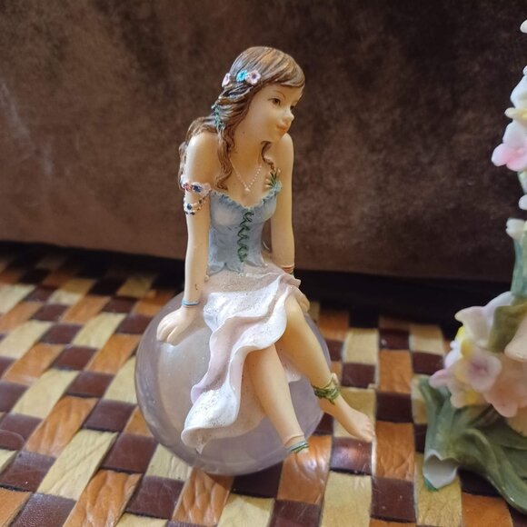 LOT OF 3 -Painted Ceramic Fairy Set - Picture 6 of 6